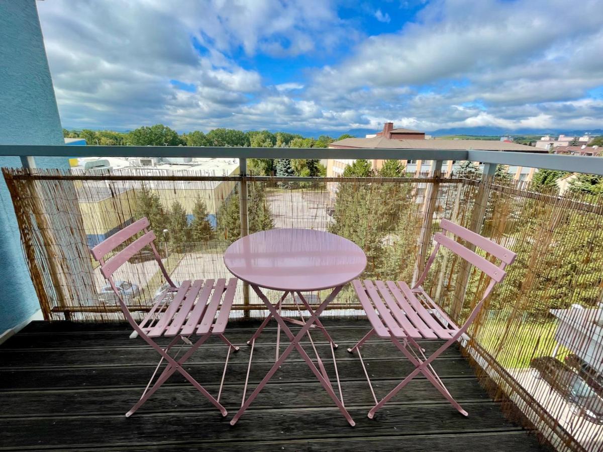 Cozy Apartment - Citycentre - Freeparking - Selfcheck-In Liptovský Mikuláš 外观 照片